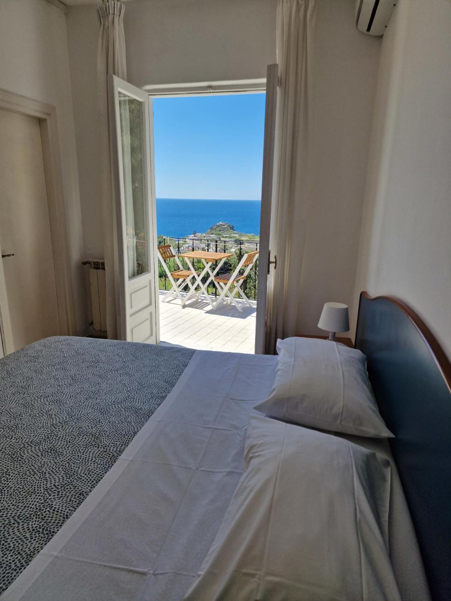 Hotel Bellavista Ischia Exteriör bild